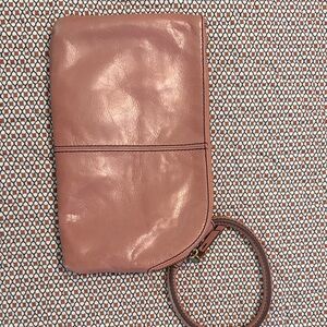 HOBO Leather Wristlet Clutch in Dusty Rose